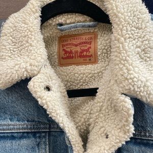 Levi’s Denim Sherpa jacket, size M women’s